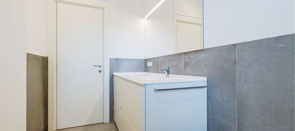 3 rooms Apartment in Milan, Italy No. 286370 44