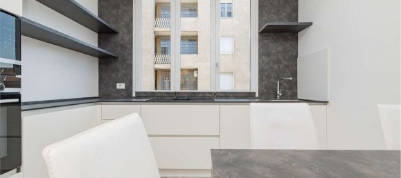3 rooms Apartment in Milan, Italy No. 286370 7