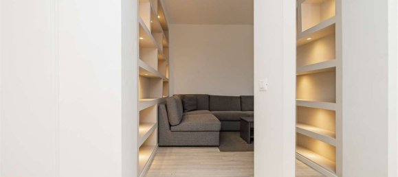 3 rooms Apartment in Milan, Italy No. 286370 5