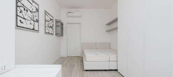 3 rooms Apartment in Milan, Italy No. 286370 27
