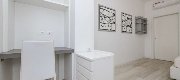 3 rooms Apartment in Milan, Italy No. 286370 34