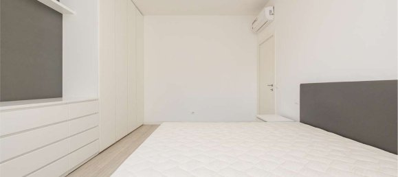 3 rooms Apartment in Milan, Italy No. 286370 20