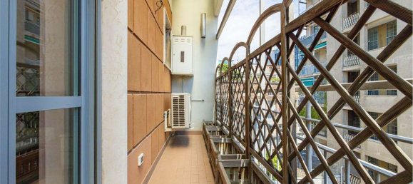 3 rooms Apartment in Milan, Italy No. 286370 37