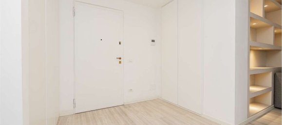 3 rooms Apartment in Milan, Italy No. 286370 13