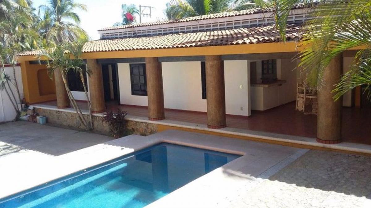 4 bedrooms House in Guerrero, Mexico No. 186670