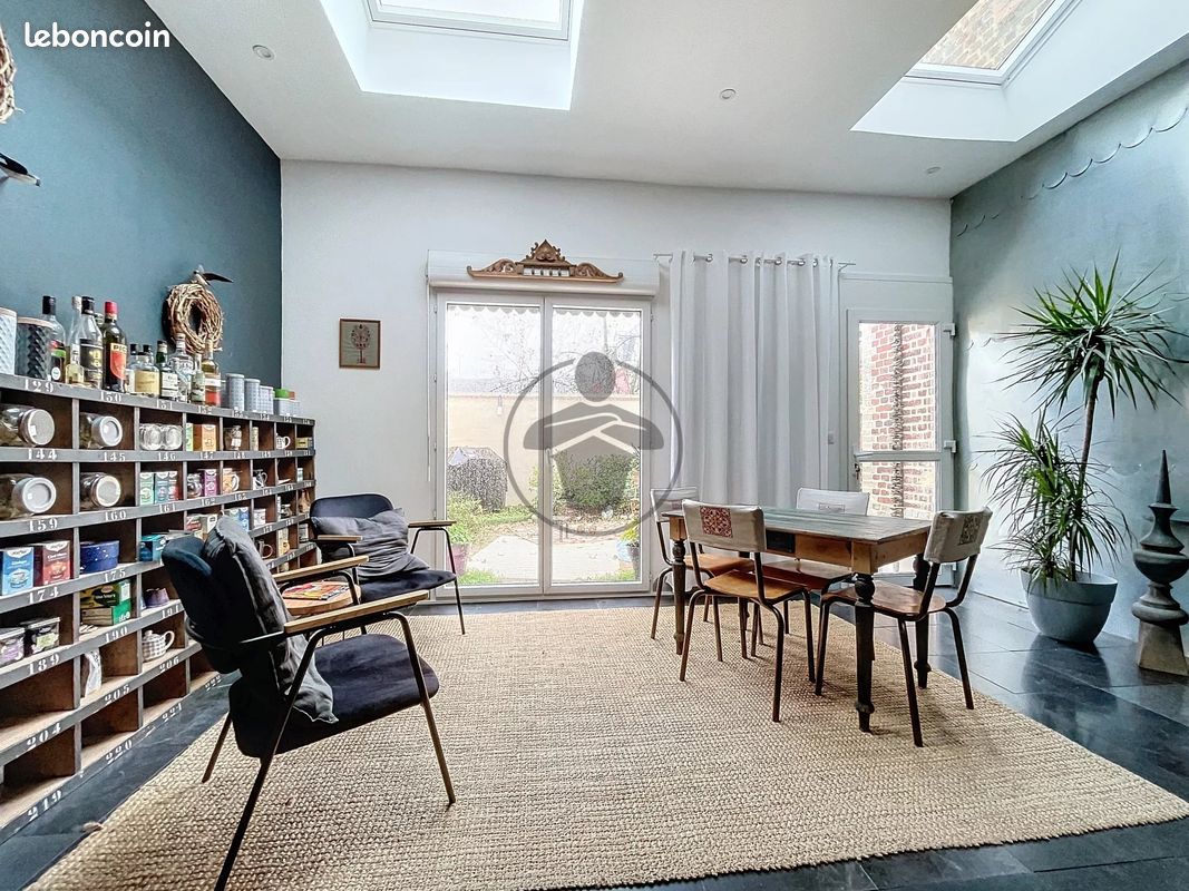 6 Schlafzimmer Haus in Saint-Quentin, France, Nr. 41811