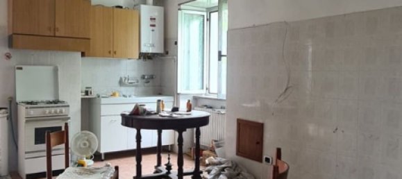 3 rooms House in Lumarzo, Italy No. 271193 9