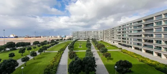 3 bedrooms Apartment in Matosinhos, Portugal No. 136390 2