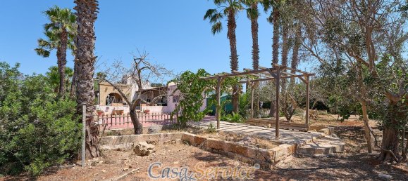 Вилла с 6 комнатами в Racale, Италия № 86730 19