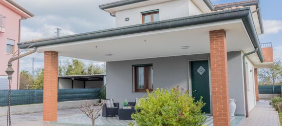 5 rooms House in Chioggia, Italy No. 60741 2