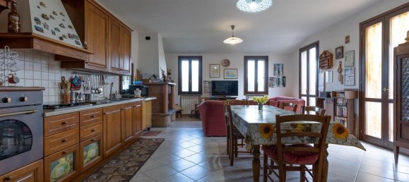 7 rooms Villa in Casciana Terme Lari, Italy No. 121803 3