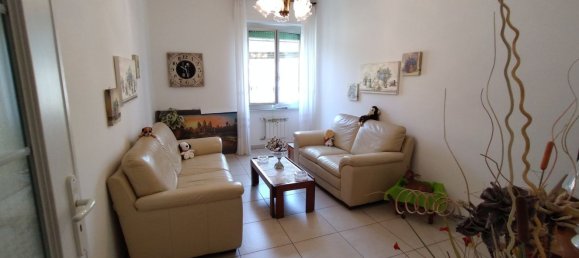 5 Schlafzimmer Wohnung in Genoa, Italy, Nr. 337718 16