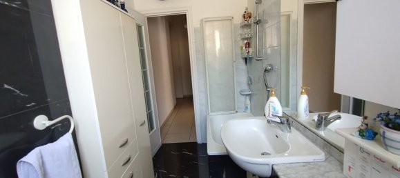 5 Schlafzimmer Wohnung in Genoa, Italy, Nr. 337718 44