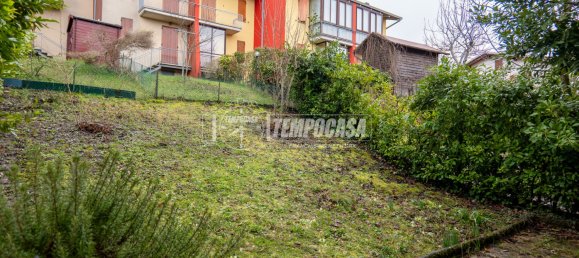 3 rooms Apartment in Zocca, Italy No. 63379 11