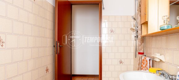 3 rooms Apartment in Zocca, Italy No. 63379 3