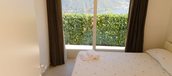 4 bedrooms Villa in Argegno, Italy No. 53456 36