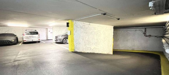  Parking in Margareten, Austria No. 184072 4