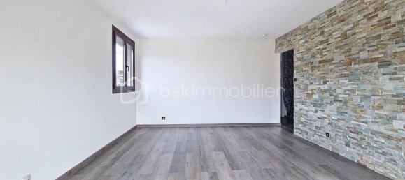 3 bedrooms Apartment in Echirolles, France No. 285449 2