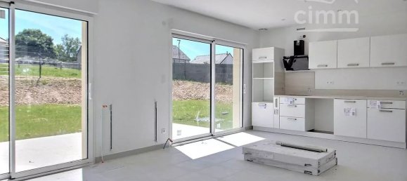 4 bedrooms House in Saint-Michel-de-Volangis, France No. 58241 2