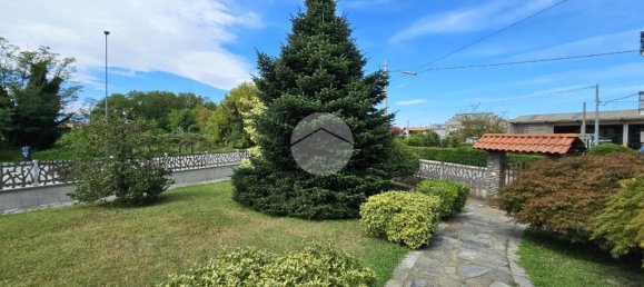 4 bedrooms Villa in Rondissone, Italy No. 305700 5