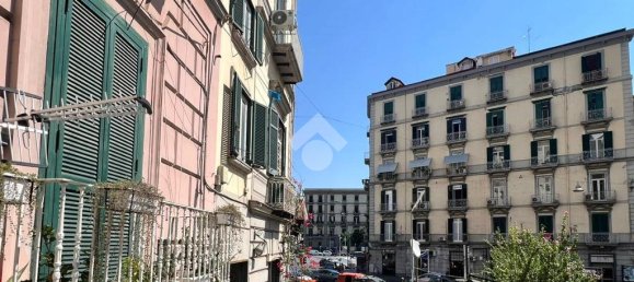 Studio à Naples, Italy No. 34113 9