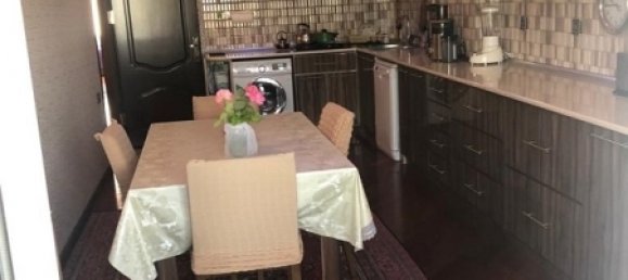 3 bedrooms Apartment in Baku, Azerbaijan No. 136 12