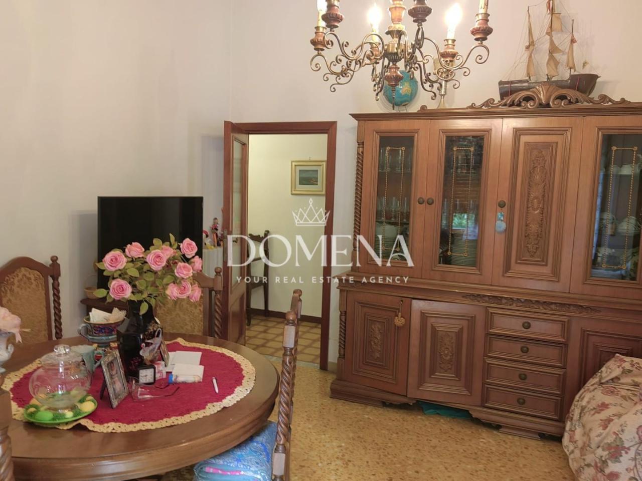 5 rooms Apartment in Siena, Italy No. 146962