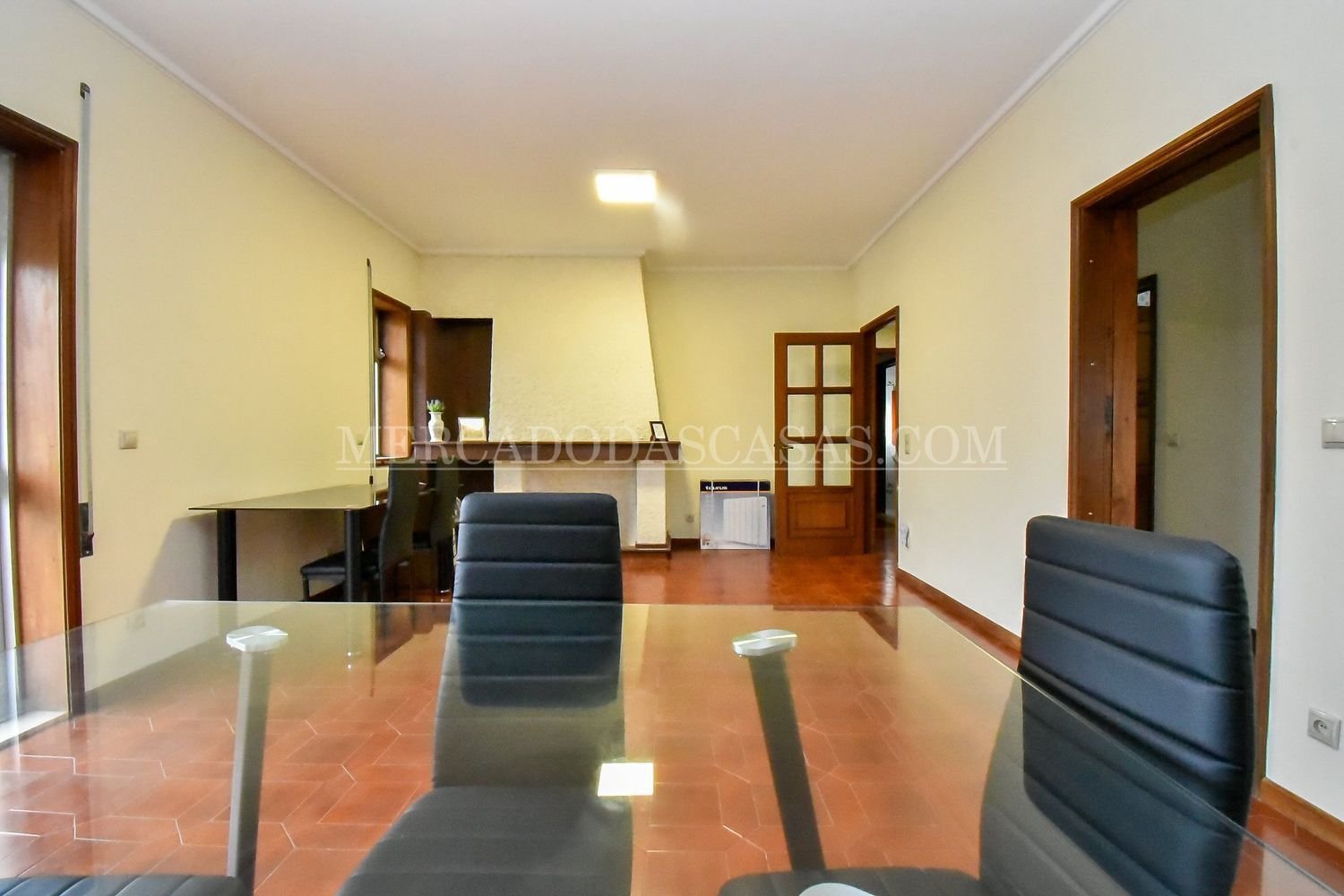 5 bedrooms Apartment in Espinho, Portugal No. 252456