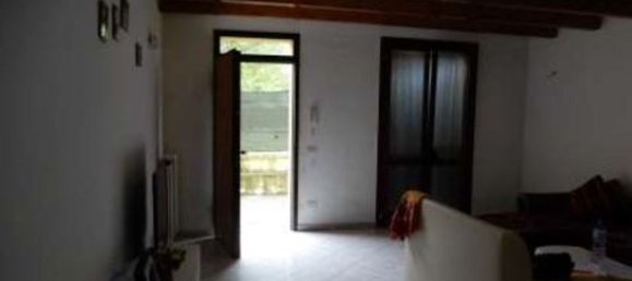 6 rooms House in Suzzara, Italy No. 308875 9