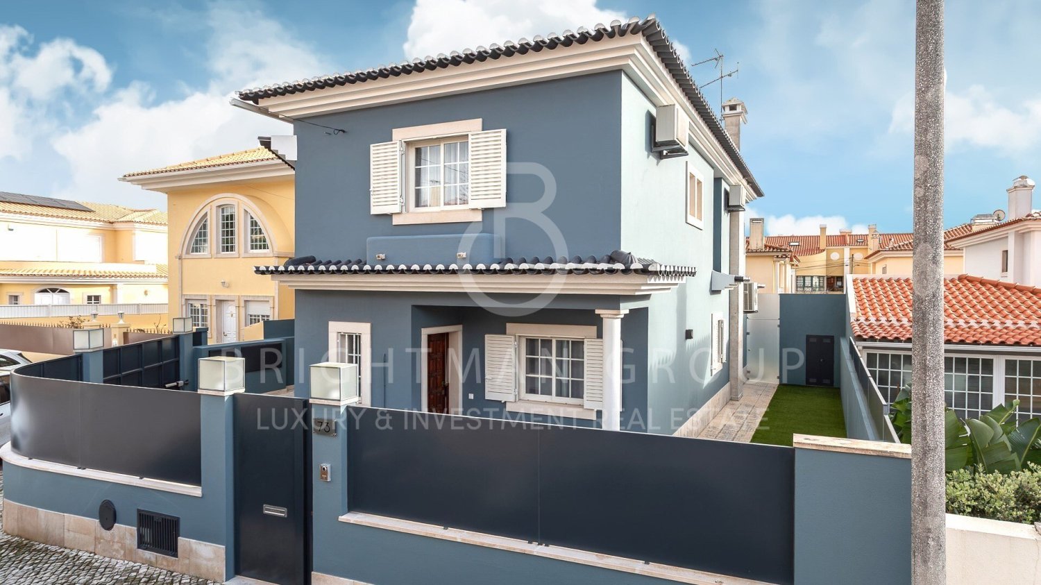3 bedrooms Villa in Cascais, Portugal No. 98253