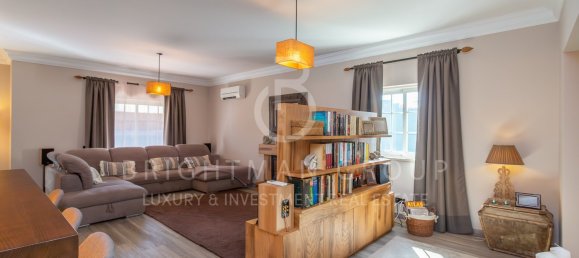 3 bedrooms Villa in Cascais, Portugal No. 98253 8