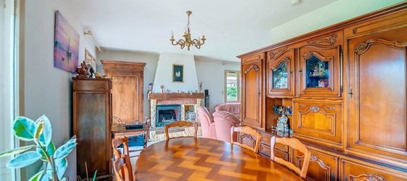 Casa de 3 dormitorios en Izon, France No. 296956 2