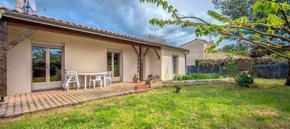 Casa de 3 dormitorios en Izon, France No. 296956 8