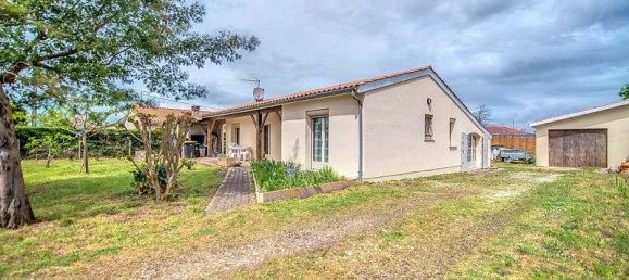 Casa de 3 dormitorios en Izon, France No. 296956 7