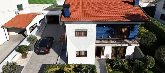 4 bedrooms House in Felgueiras, Portugal No. 19793 6