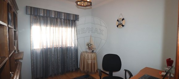 4 bedrooms House in Felgueiras, Portugal No. 19793 16