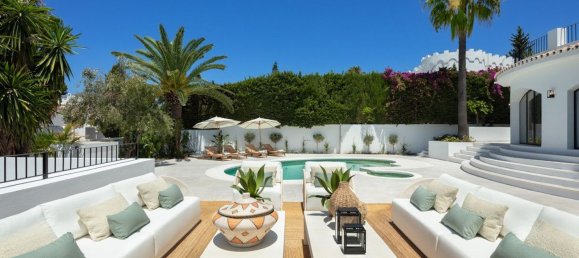 5 bedrooms Villa in Marbella, Spain No. 69836 37