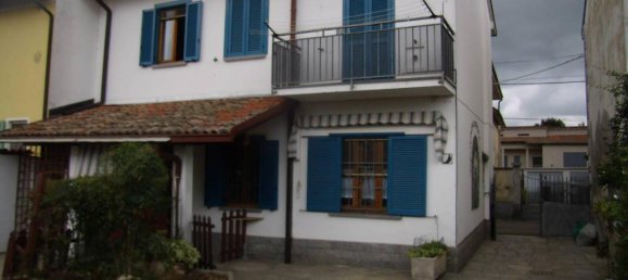 4 rooms House in Lomello, Italy No. 147495 3