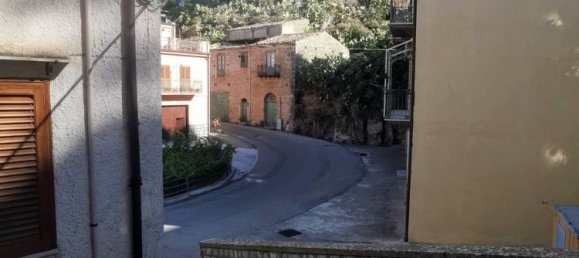 Дом с 4 комнатами в Граттери, Италия № 159537 21