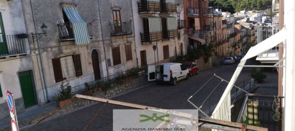 Дом с 4 комнатами в Граттери, Италия № 159537 11