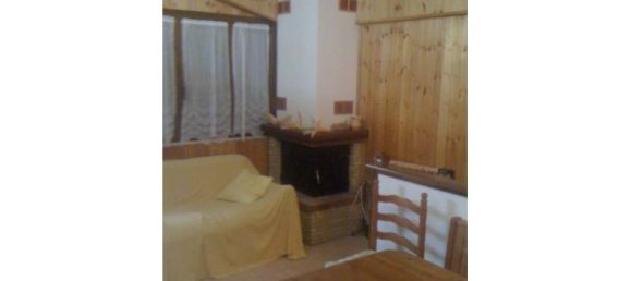 Casa de 4 habitaciónes en Amatrice, Italy No. 253994 2