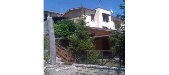 Casa de 4 habitaciónes en Amatrice, Italy No. 253994 7