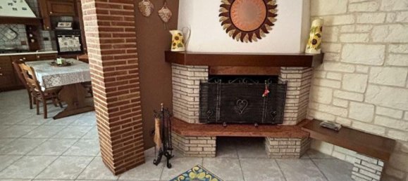 4 rooms Apartment in Misterbianco, Italy No. 259731 3