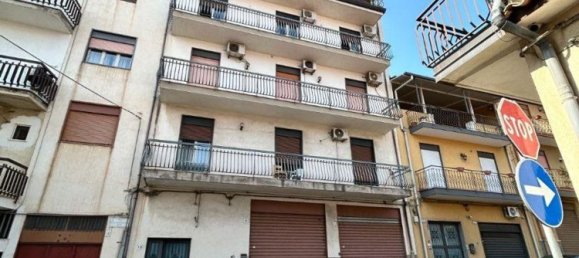 4 rooms Apartment in Misterbianco, Italy No. 259731 31