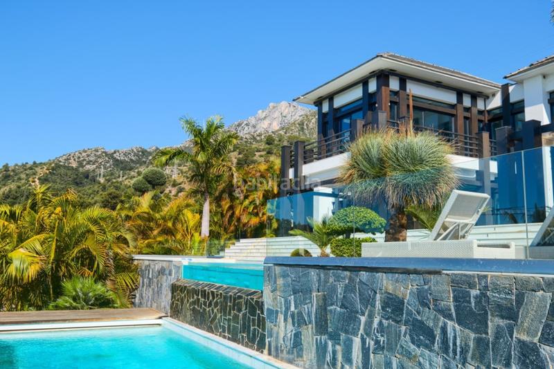 8 bedrooms Villa in Marbella, Spain No. 82300