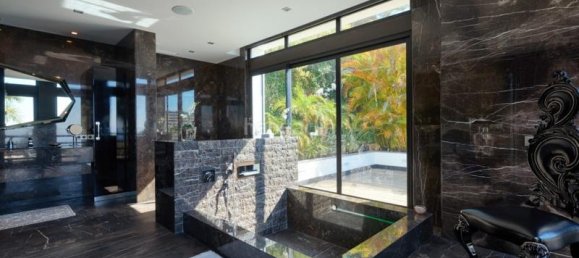 8 bedrooms Villa in Marbella, Spain No. 82300 17