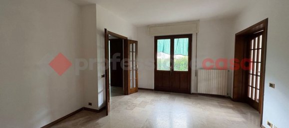 4 Schlafzimmer Villa in Barga, Italy, Nr. 358292 5