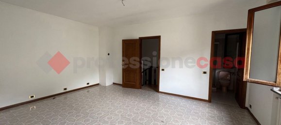 4 Schlafzimmer Villa in Barga, Italy, Nr. 358292 12