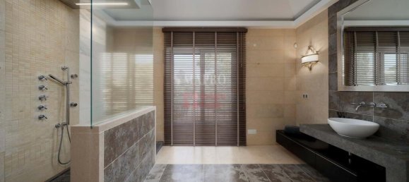 6 bedrooms Villa in Loule, Portugal No. 120227 18