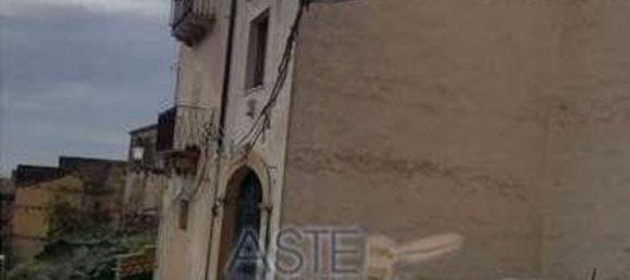 6 rooms Apartment in Salemi, Italy No. 214039 3